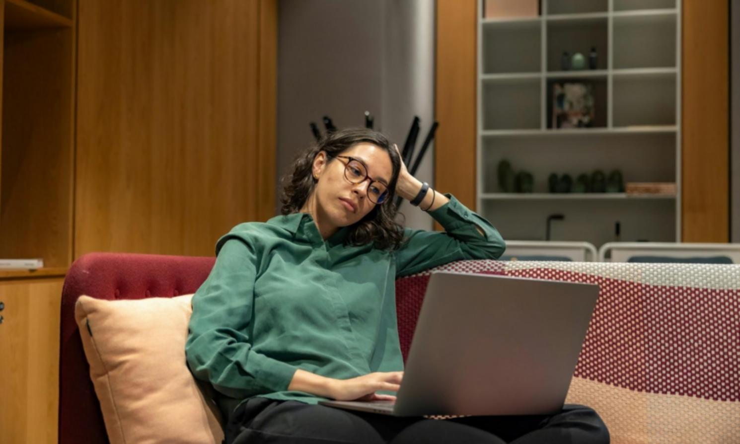 Espacio de trabajo colaborativo donde nuestro equipo analiza estrategias comerciales personalizadas para cada cliente